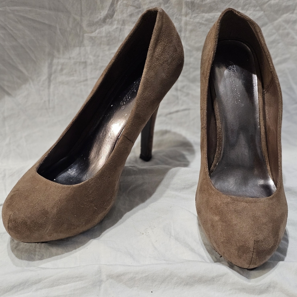 Breckelles Brown Heels Classic Suede Design
